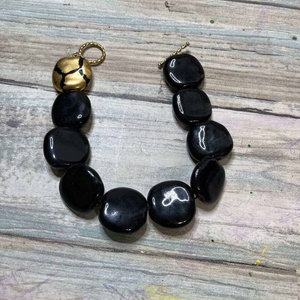 Black Flat‎ Beads Gold Plated Clasp 8" Bracelet